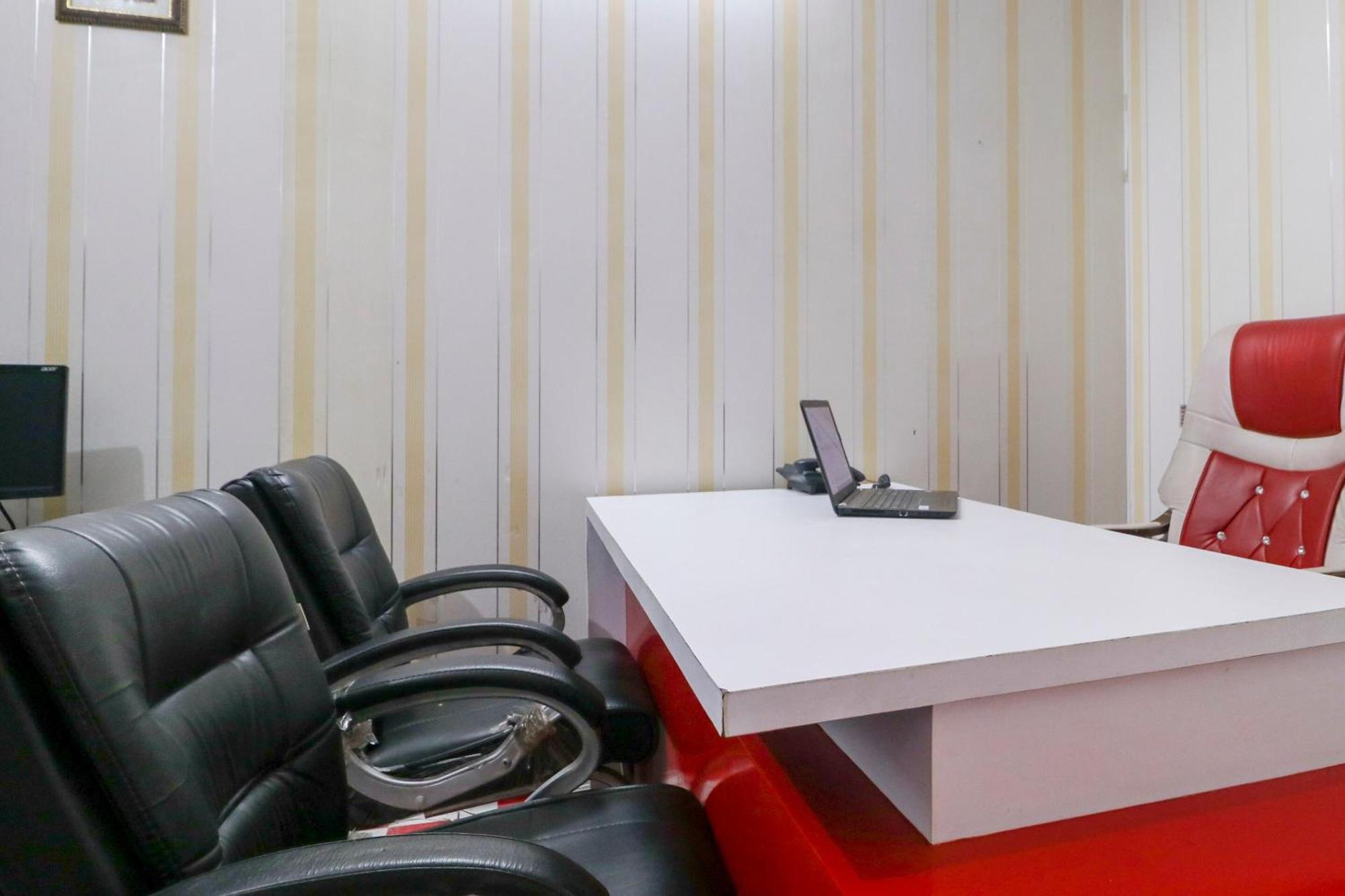 Hotel O Sky Garden Ludhiana Exterior photo